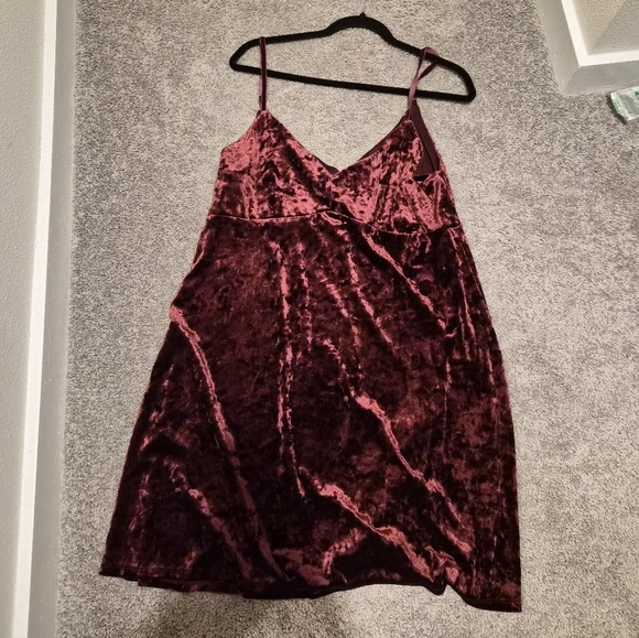 As U Wish Velvet Maroon Dress - Picture 1 of 2
